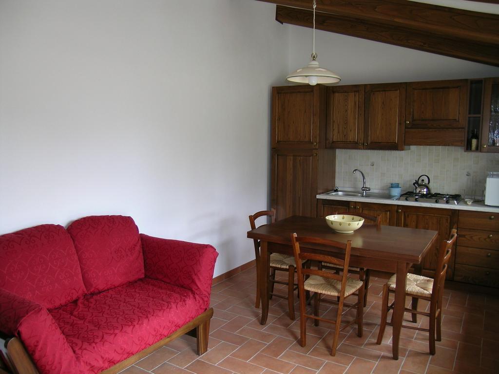 Agriturismo Podere Ossaia Cortona Habitación foto
