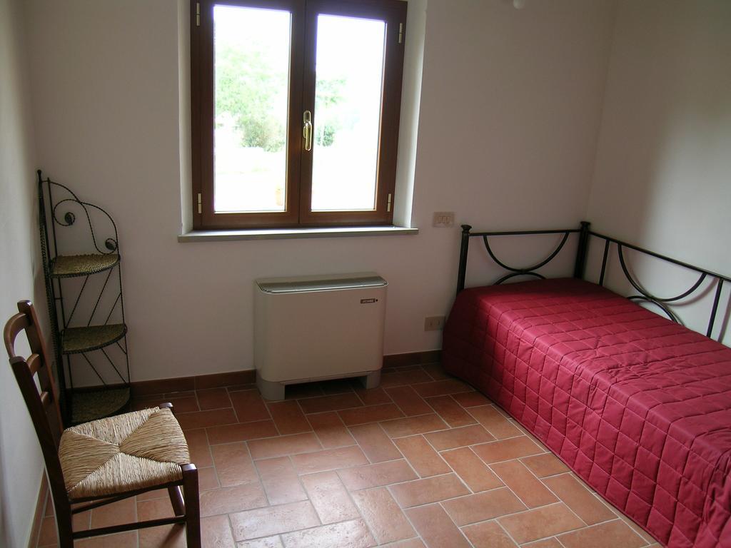Agriturismo Podere Ossaia Cortona Habitación foto